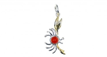Crab pendant, in Silver with Coral cabochon